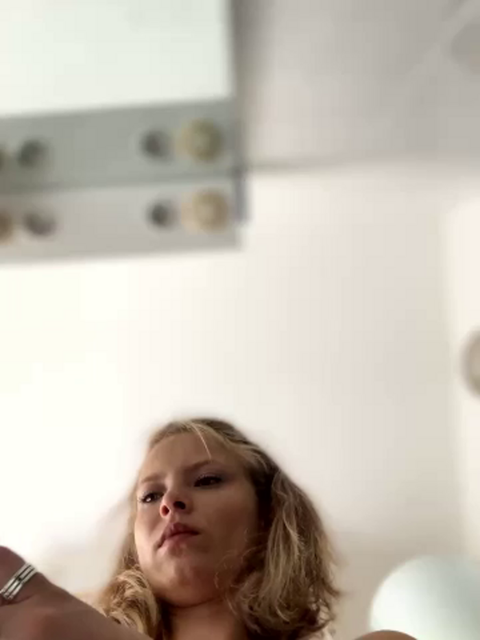 AnastasiaAniess