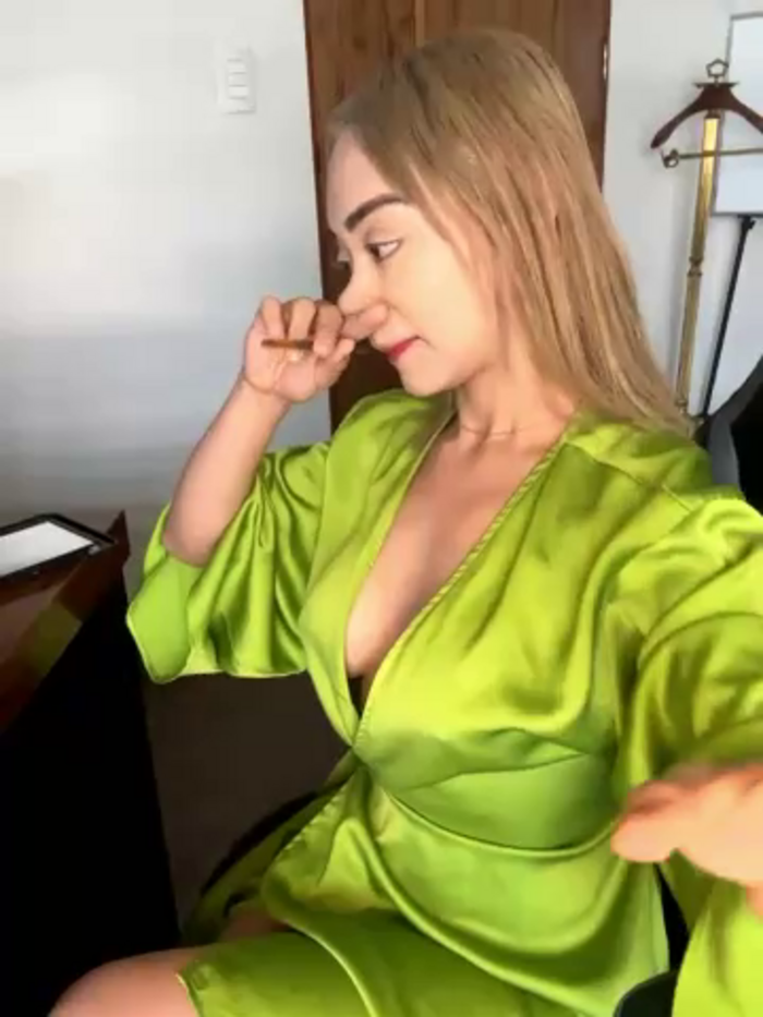 PinkBitch6