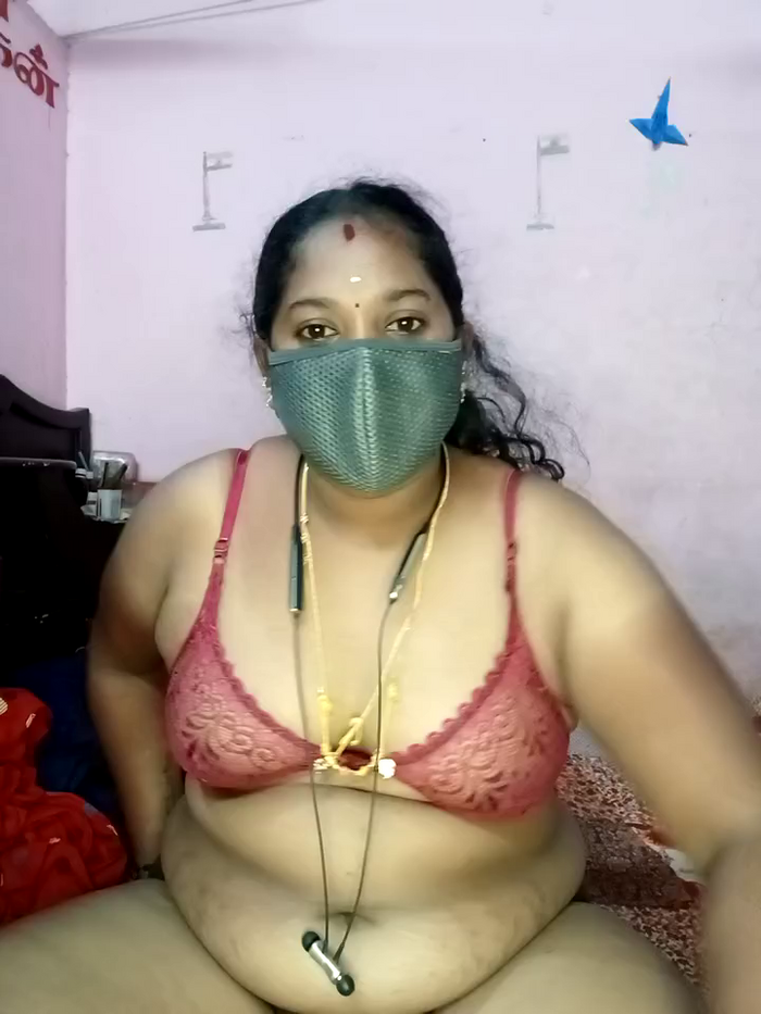 tamilvillagecouple1