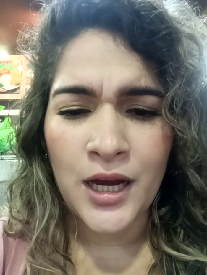 Sara_smiiith211