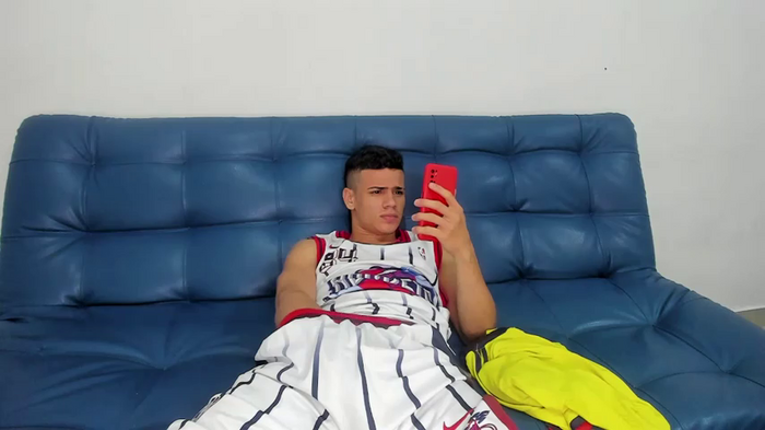 pelusos_mens