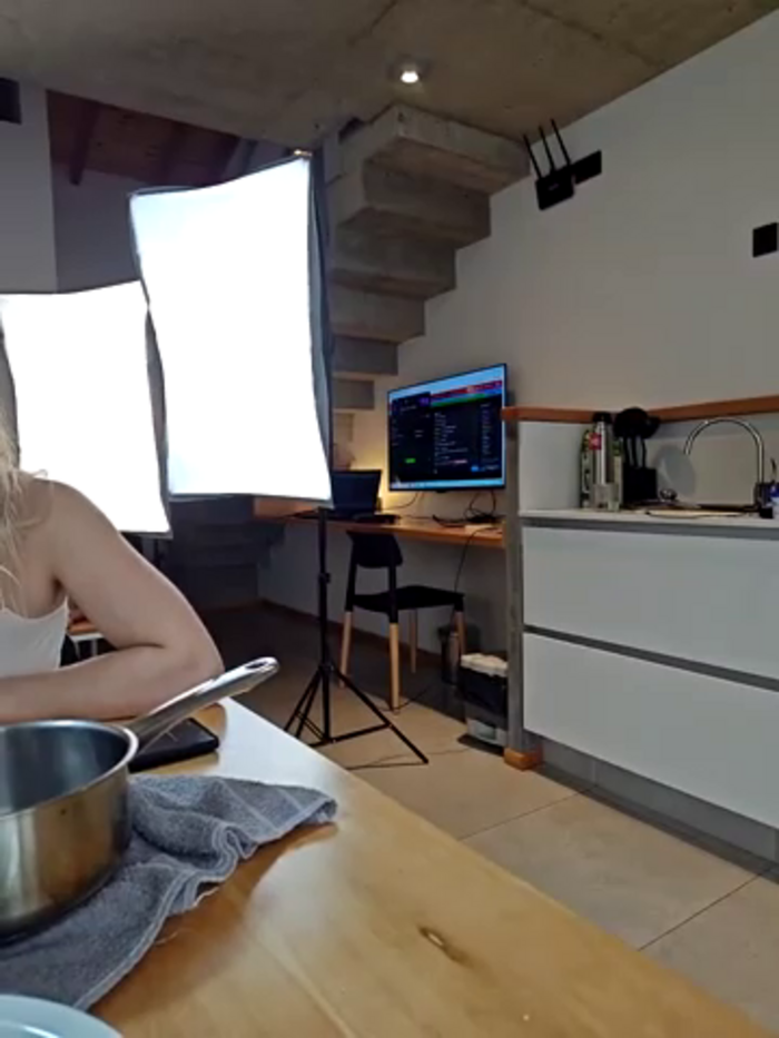 Elnonoykeila77