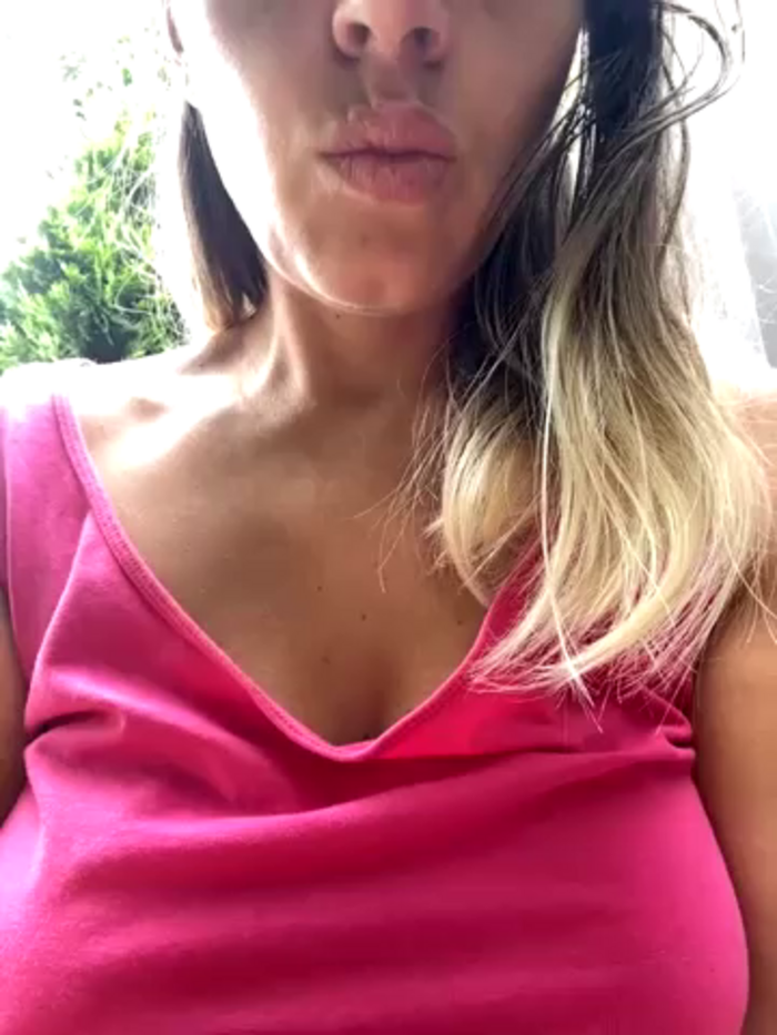 ladywithbigass