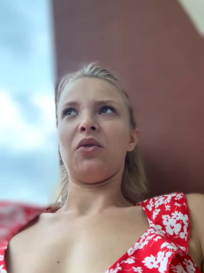 AnastasiaAniess