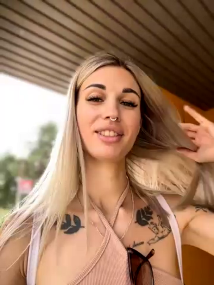 Charming_Ritta