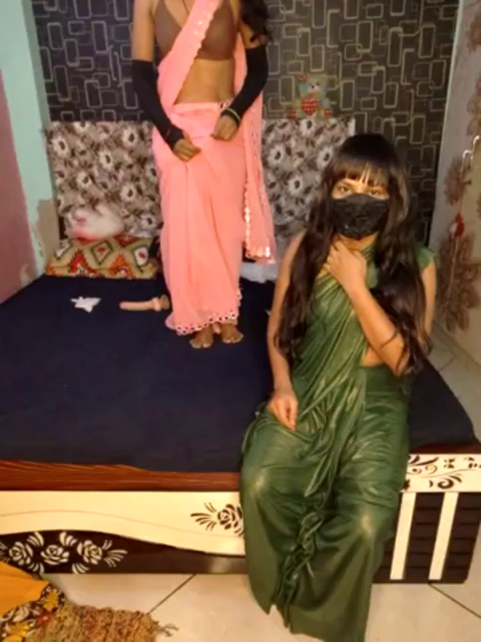 Indian_hotmilfs
