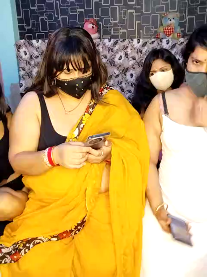 Indian_hotmilfs
