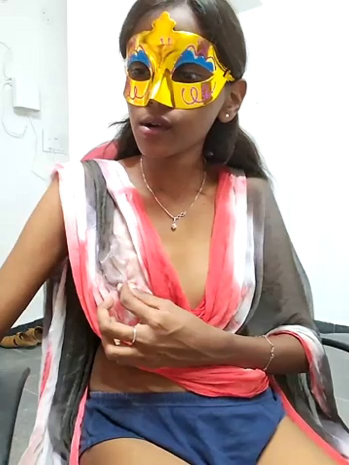 Hansika_21