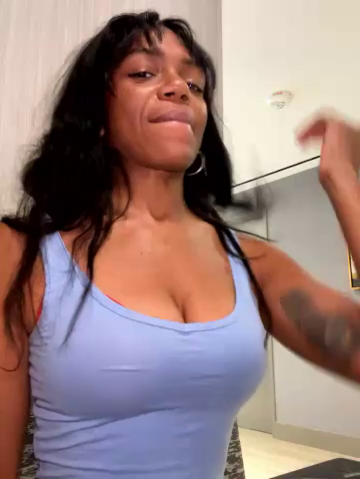 LeenaxIna