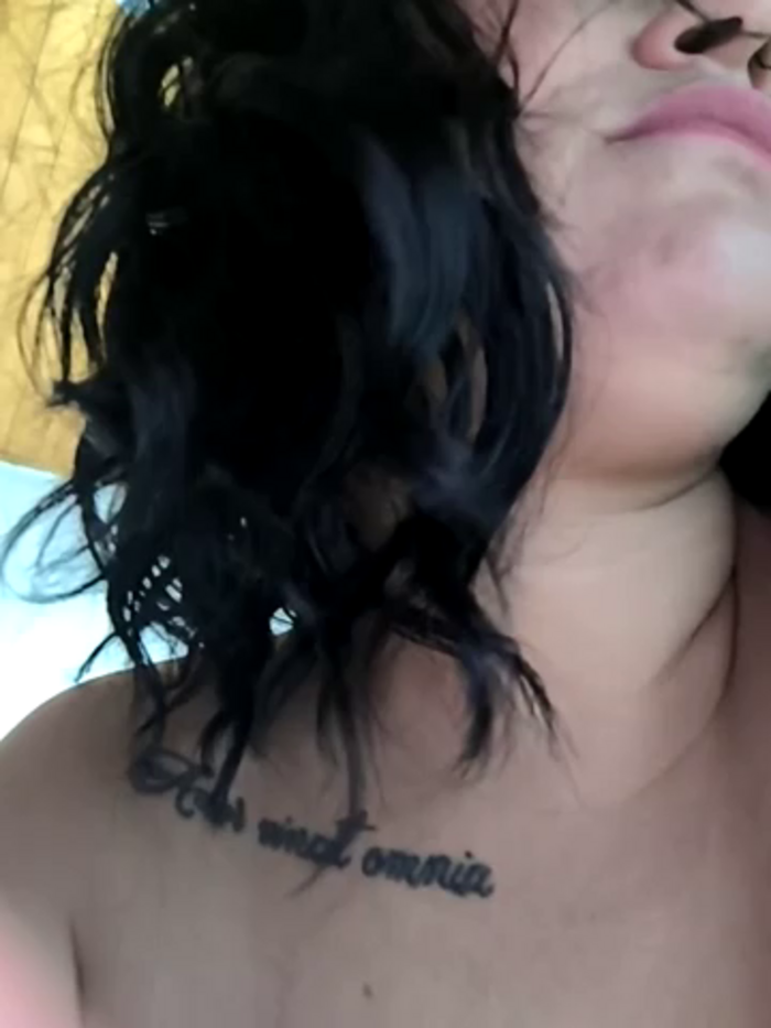 waterfalls_girl