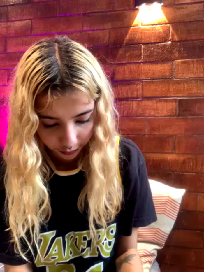 MIA_CUUTE-