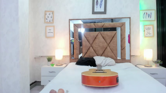 VIOLETMIILLER