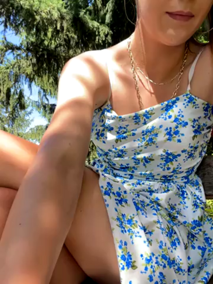 Risky_girl23
