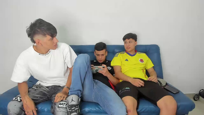 pelusos_mens