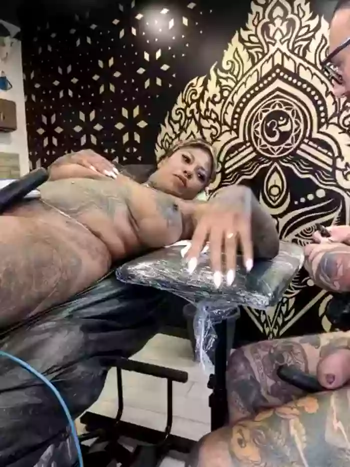 2024/07/07/stripchat-darkdea-15-51-37