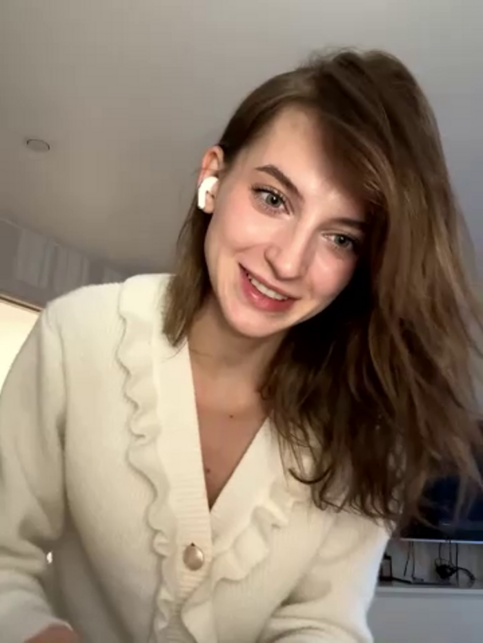 -AngelAri-