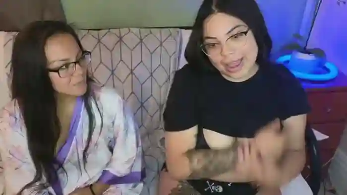 2024/07/07/stripchat-naomiflowers2424-01-47-07