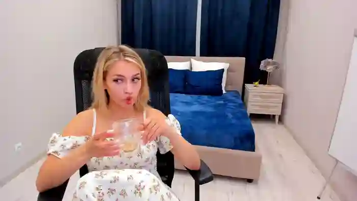 2024/07/07/stripchat-sara_park_1-20-15-36