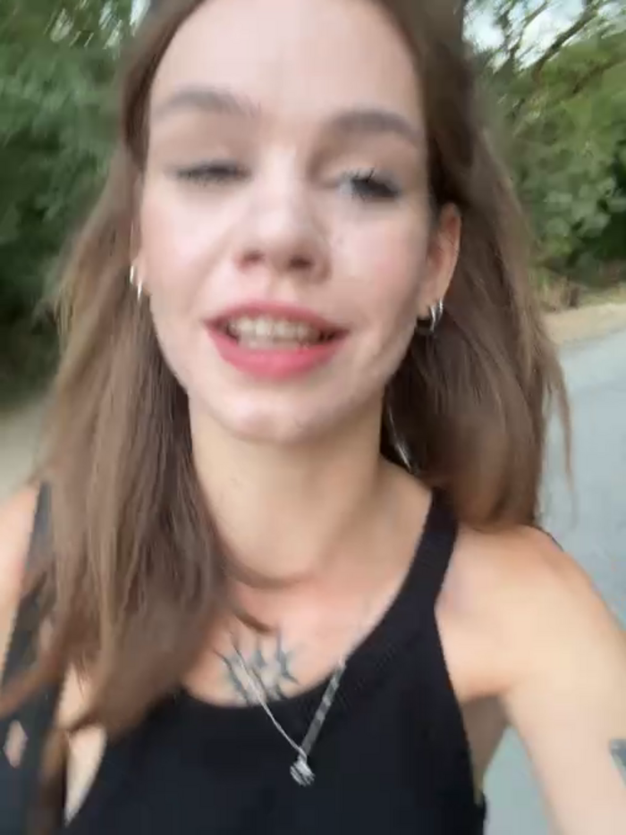 Street_young