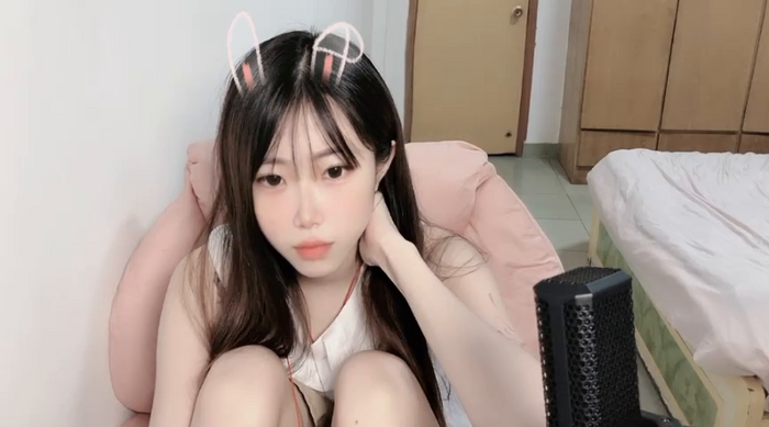v-vivian