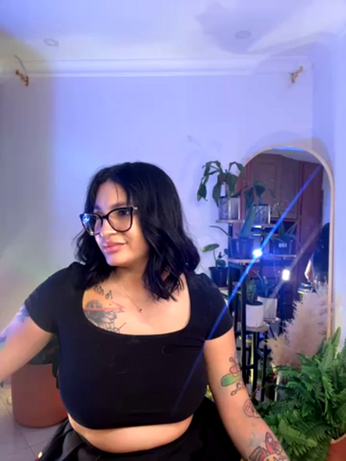 hollyshit_