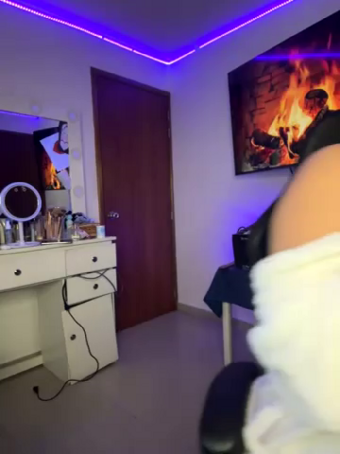 horny_roomiess