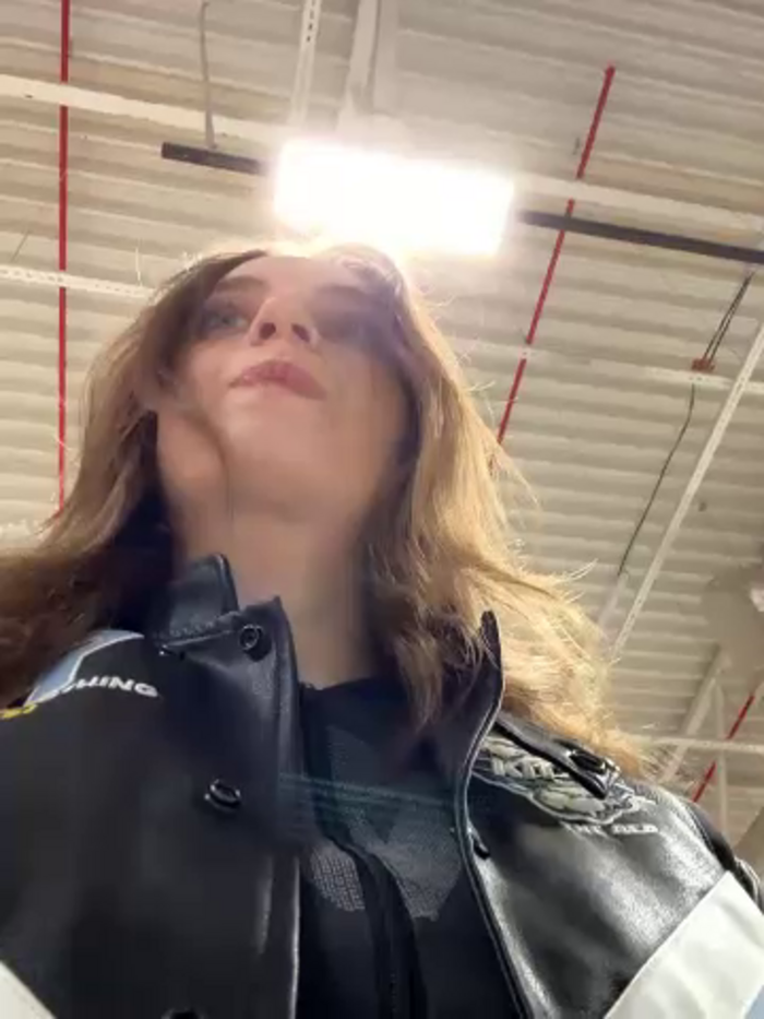 -AngelAri-