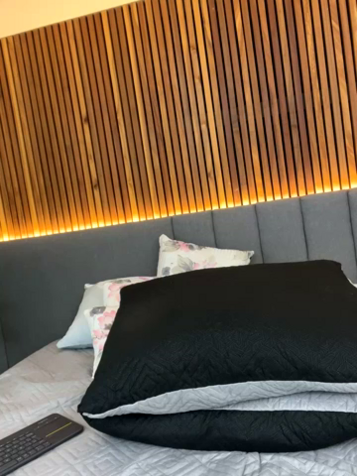 EmiilyAdams_