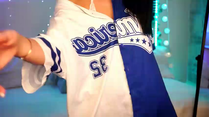 Naomii18_