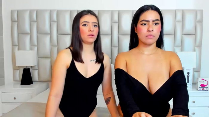 paola_katy_dicks