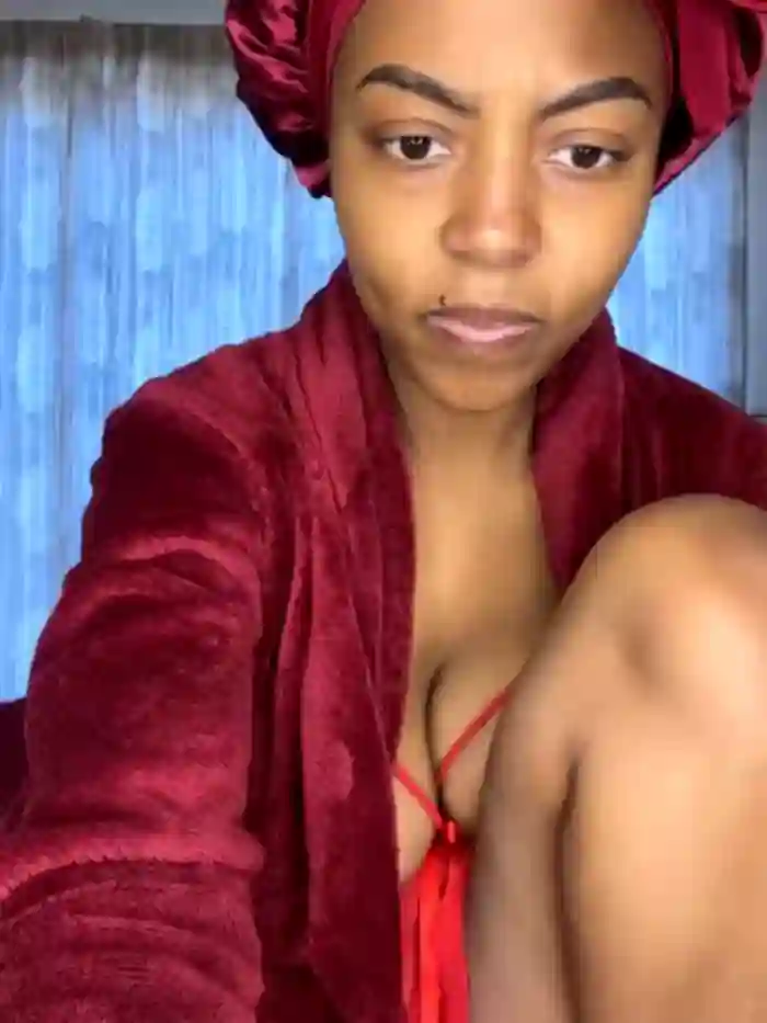 2024/07/09/stripchat-tamia_98-14-17-09