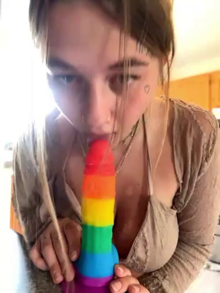 chloetease