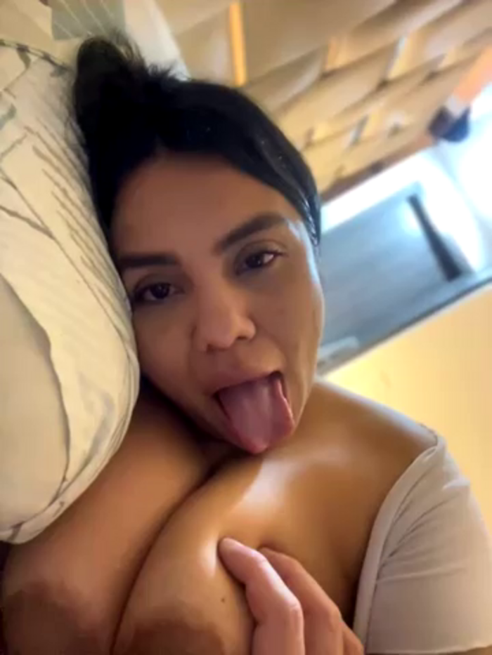 valeria2019hot