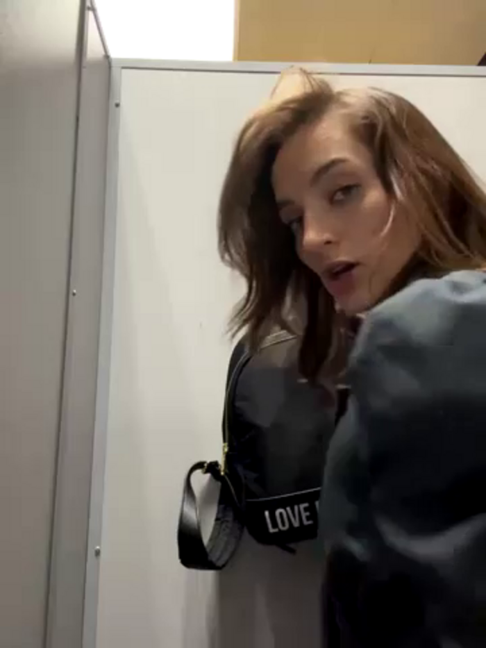 -AngelAri-