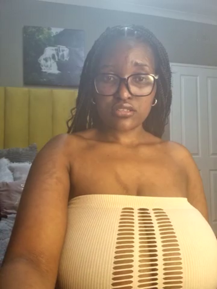 Bustygoddess32