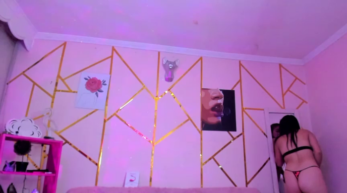 Vanee_Cruzz