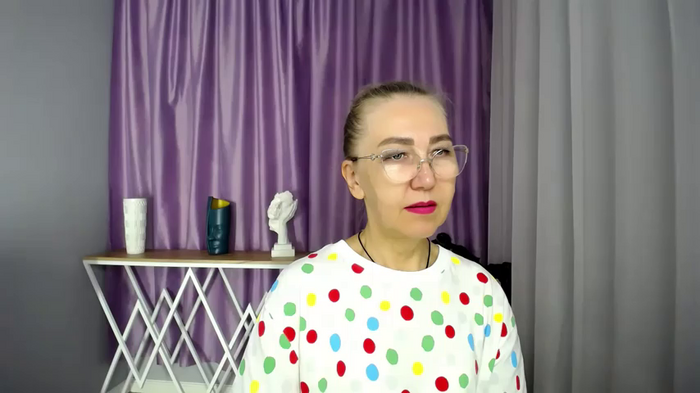 queen_a_n_i