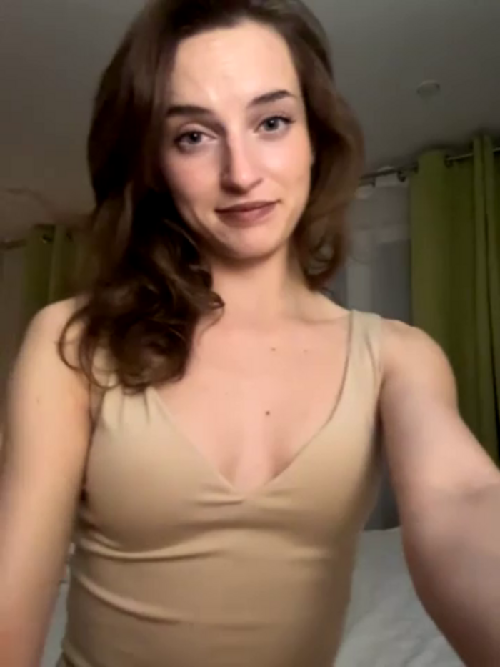 -AngelAri-