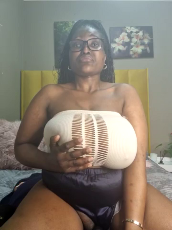 Bustygoddess32