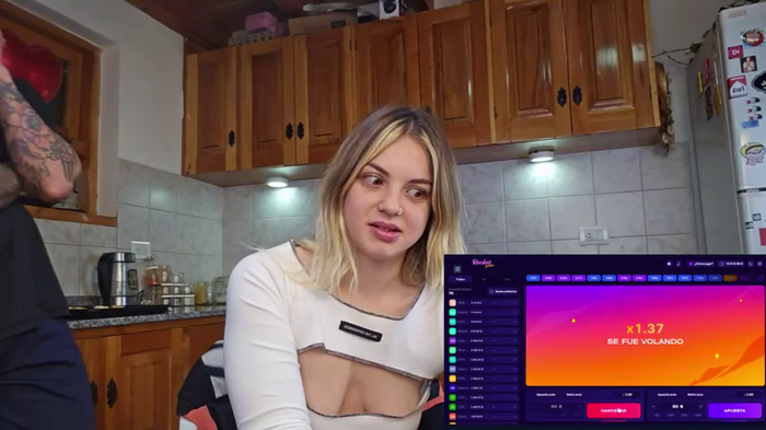 Elnonoykeila77