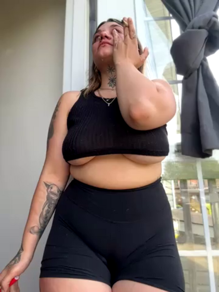chloetease