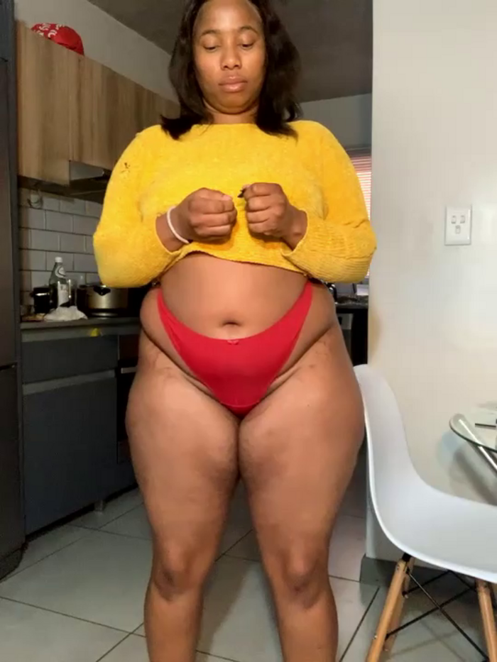 CurvyDesire1