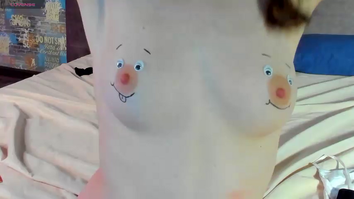 Nicole_Charm