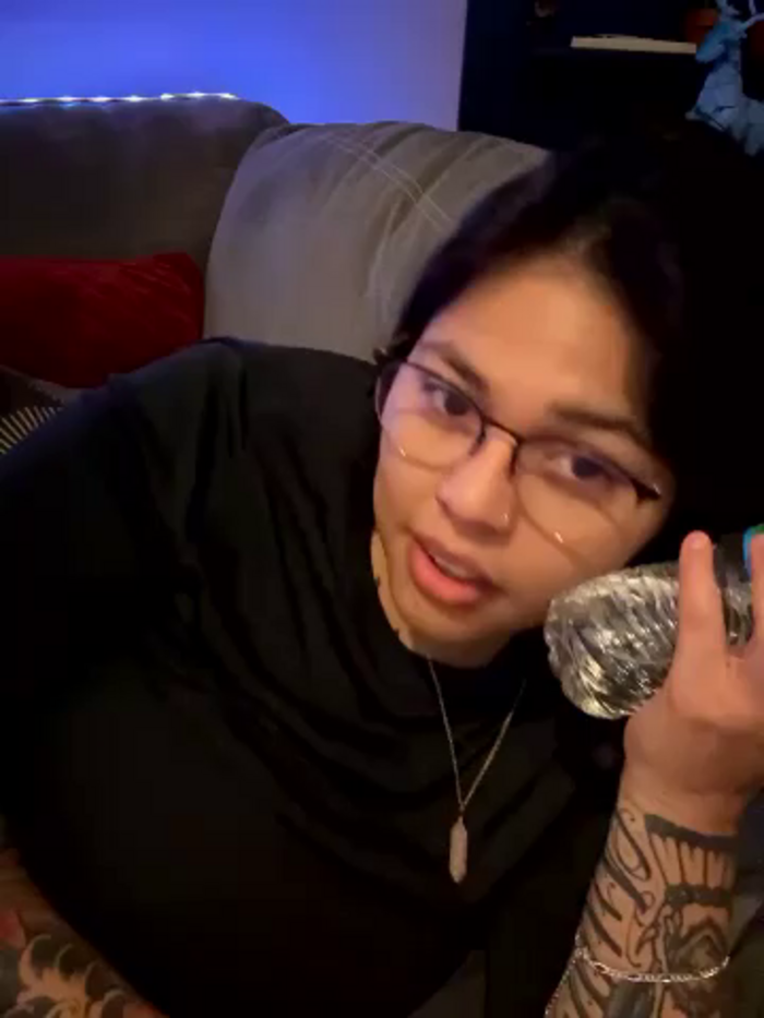 miacanela_xo