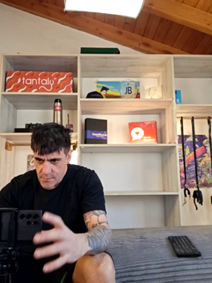 Elnonoykeila77