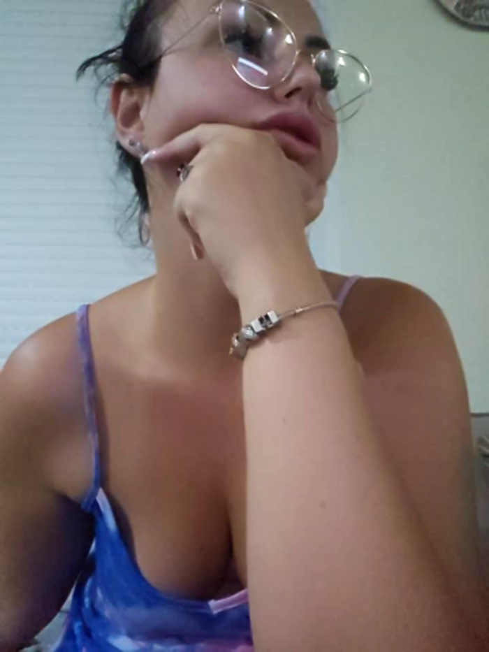 Young_hot_mom