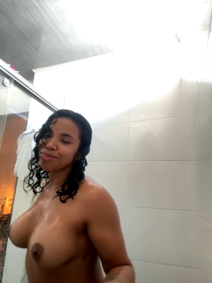 Brunettexio