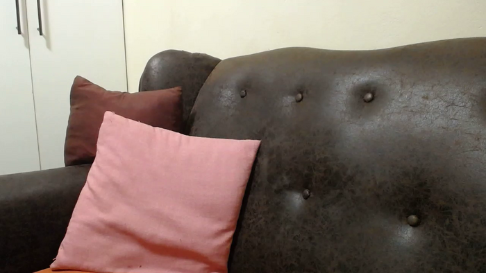 bustylaura4u