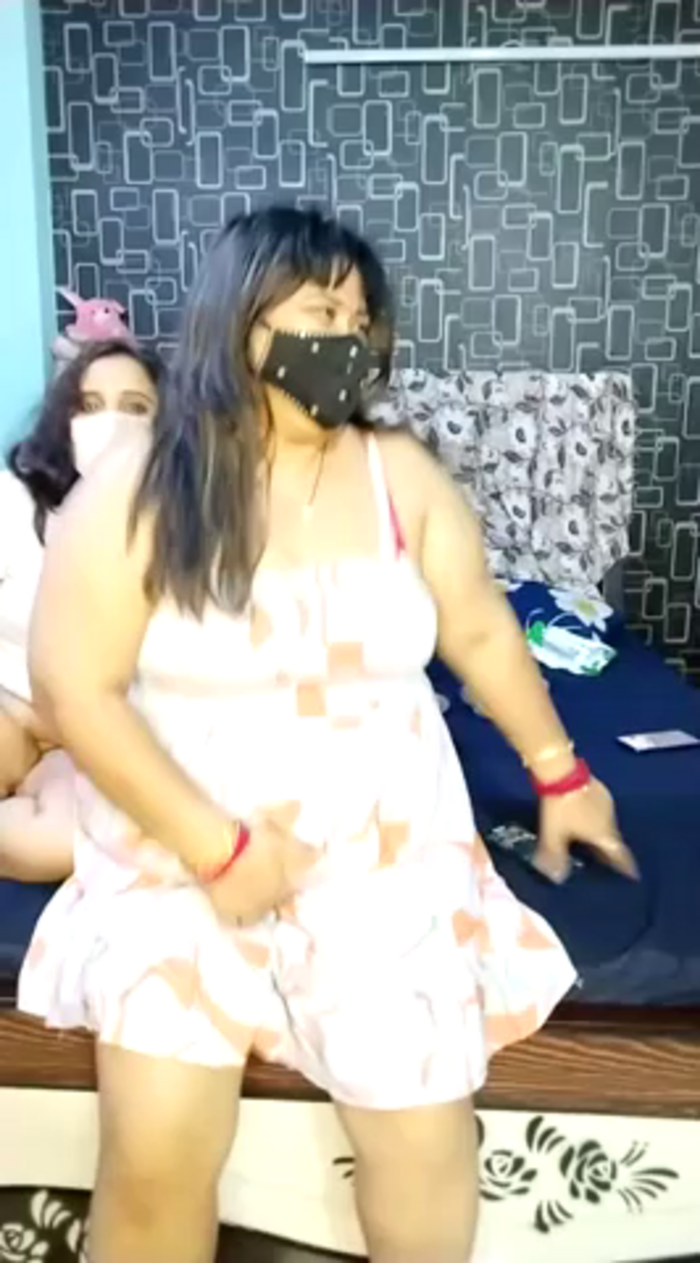 Indian_hotmilfs
