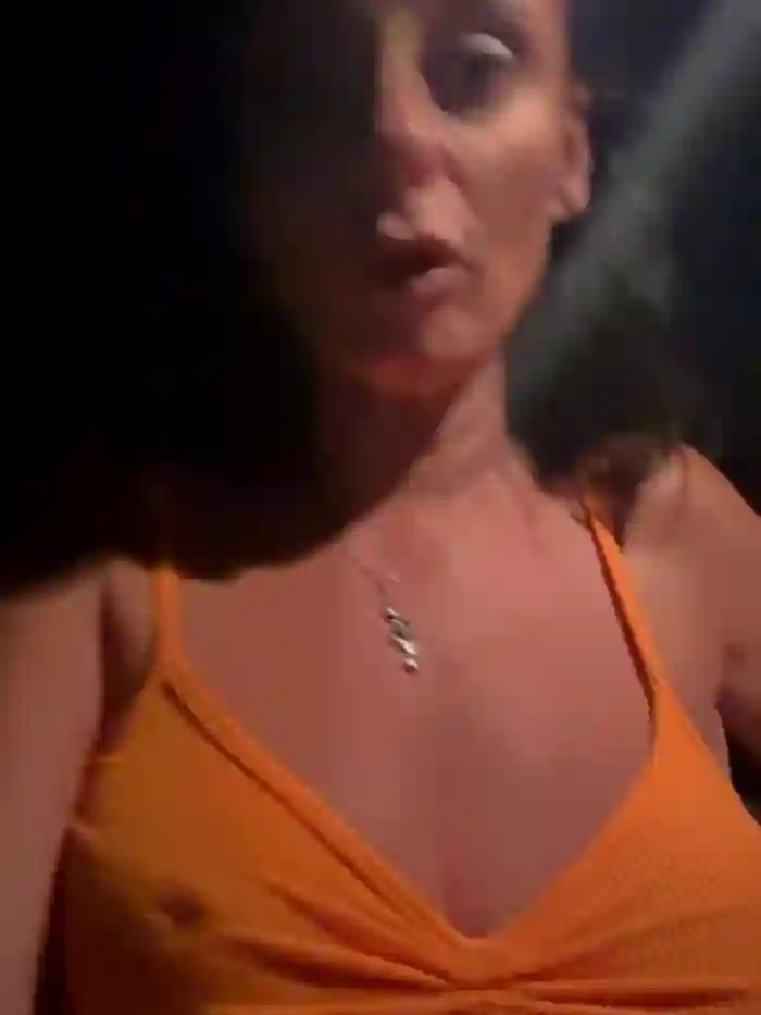 2024/07/15/stripchat-therealbeverlycious-20-53-02